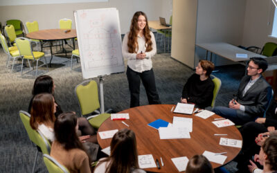 Studia humanistyczne z praktycznym podejściem – jak połączyć teorię z realnym rynkiem pracy?